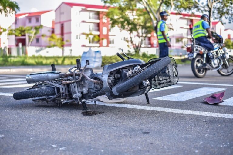 ކަފިހިހުރަސް މަތިން ހުރަސްކުރަނިކޮށް ސައިކަލުން ޖެހުނު މައްސަލައިގައި އެއްވެސް މީހަކު ހައްޔަރު ނުކުރޭ: ފުލުހުން