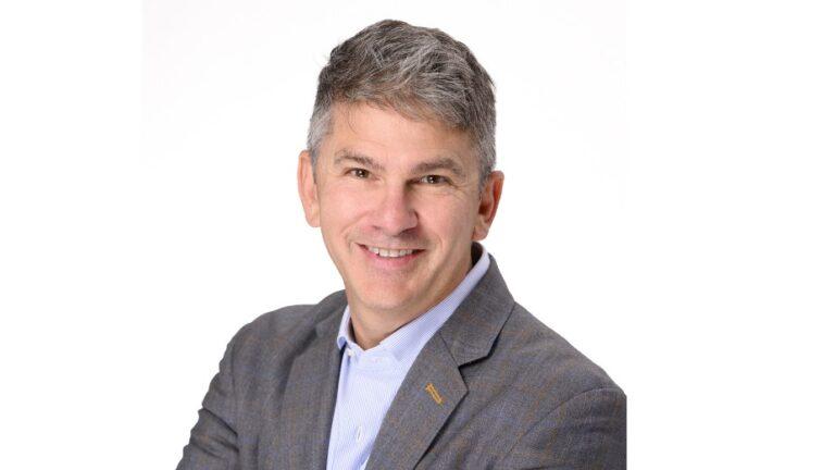 DAVID SISLEN/ WORLD BANK MALDIVES DIRECTOR