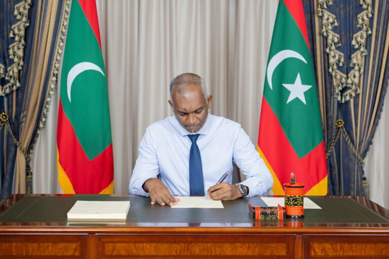 އަންހެނުންގެ ކޮމިޓީ މެންބަރުންނަށް ރޯދަ އެލަވަންސް ދޭ ބިލް ރައީސް ތަސްދީޤު ކުރައްވައިފި