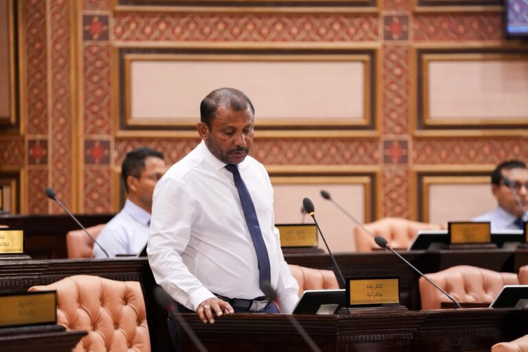 ރިސޯޓުތަކުގެ ކުލީގެ މުއްދަތު އިތުރު ކުރާ ފީ ކުޑަ ކުރަން އަނެއްކާވެސް އިސްލާހެއް ހުށަހަޅައިފި