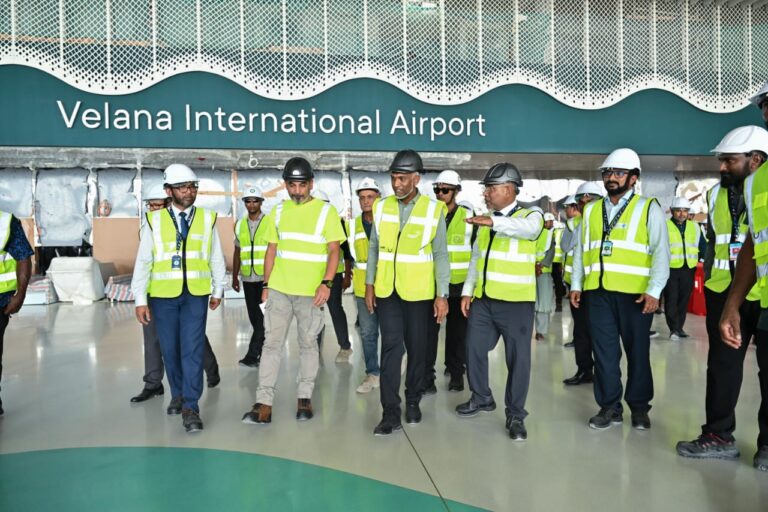 ރައީސް މުޢިއްޒު ވީއައިއޭގެ އާ ޓާމިނަލަށް ވަޑައިގެން މަސައްކަތްތައް ބައްލަވާލައްވައިފި