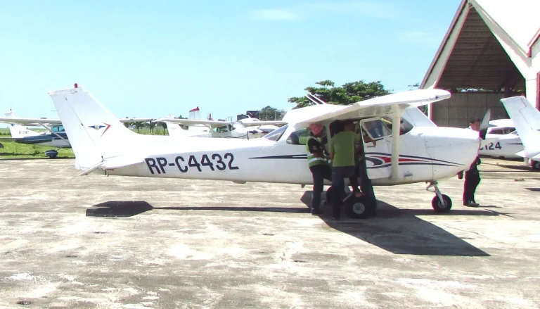 ޕައިލެޓްކަން ކިޔަވާ ދިވެހި ދަރިވަރަކު މަތިންދާ ބޯޓެއްްގެ ބުރަފަތީގައި ޖެހި ޒަހަމްވެއްޖެ