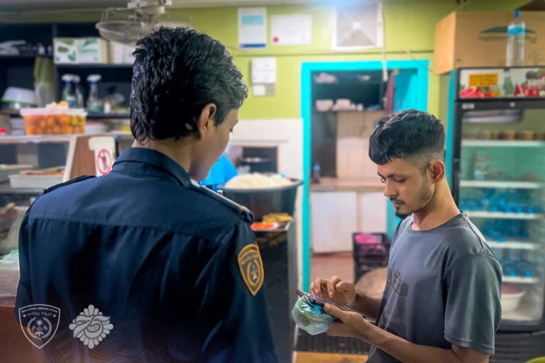 ހުޅުމާލޭގެ އެކޮމޮޑޭޝަން ބްލޮކްތަކެއް ބަލައި ފާސްކޮށް 8 ބިދޭސީއަކު އަތުލައިގެންފި