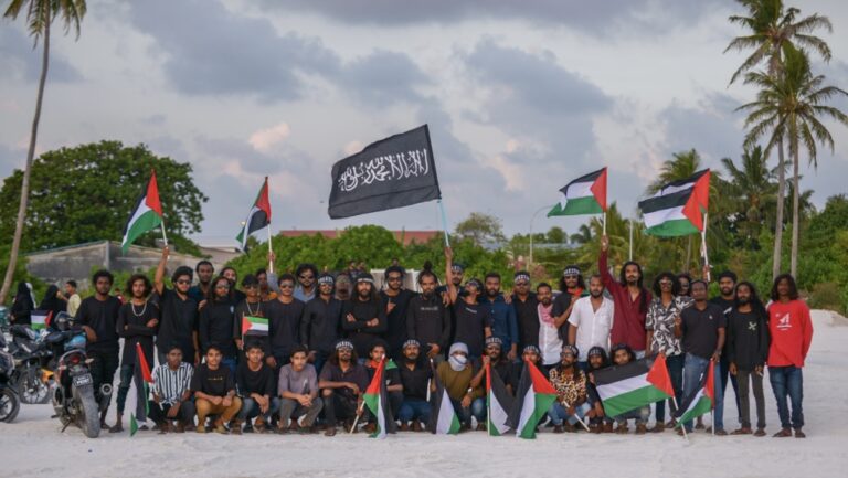 ކުރިން ބޭއްވި ފަލަސްތީނުގެ ހަރަކާތުގެ ތެރެއިން: ފޮޓޯ އައްޑޫ ލައިވް