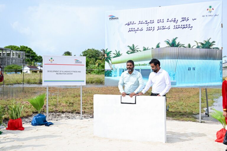 ލަންދޫގައި އަލަށް އިމާރާތްކުރާ ފިޓްނަސް ސެންޓަރުގެ ބިންގާ އަޅައިފި