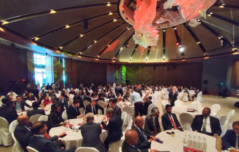 200 އަށްވުރެ ގިނަ އިންވެސްޓަރުންނާއެކު ”މޯލްޑިވްސް – ސިންގަޕޫރު“ ބިޒްނަސް ފޯރަމް ފަށައިފި