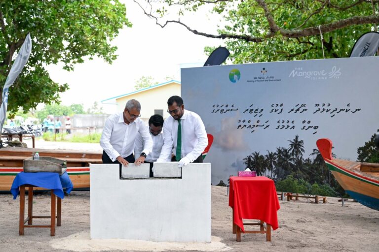 ކެނދިކުޅުދޫގައި ތަރައްޤީކުރާ ނޭޗަރ ޕާކުގެ ވިޒިޓަރ ސެންޓަރުގެ ބިންގާއަޅައިފި