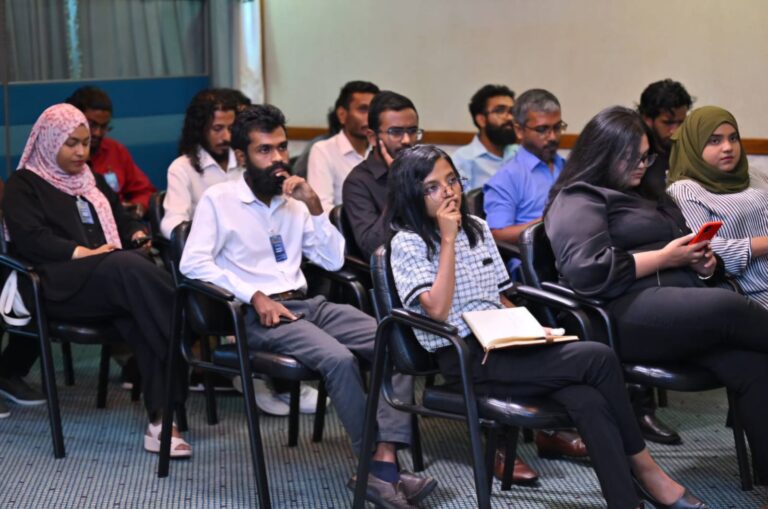 އަމިއްލަ މީޑިއާތަކަށް ދައުލަތުގެ ބަޖެޓުންދޭ މާލީ އެހީތެރިކަމަށް އެދުމުގެ ފުރުސަތު ހުޅުވާލައިފި