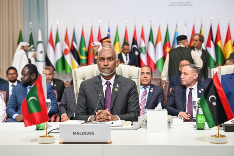 ޤަތަރަށް ކުރެއްވި ރަސްމީ ދަތުރުފުޅު ނިންމަވާލެއްވުމަށްފަހު ރައީސް މާލެ ވަޑައިގެންފި