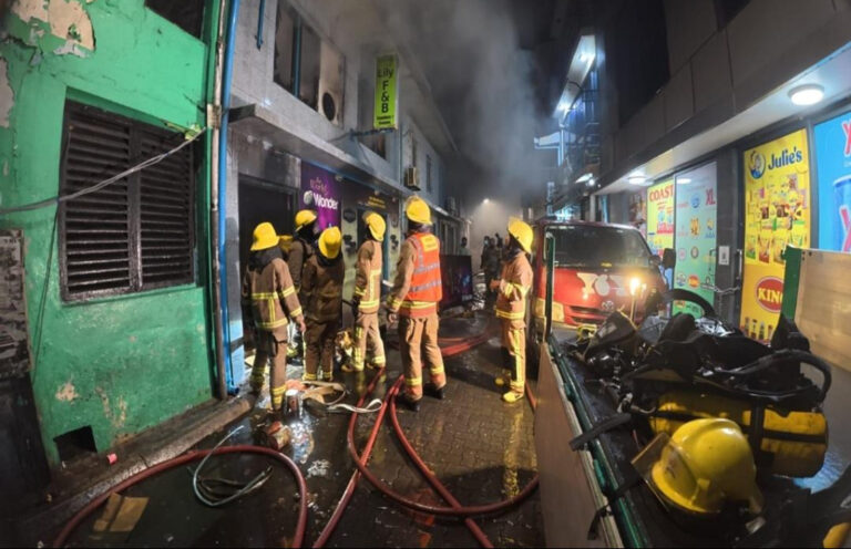 ބާޒާރުމަތީގައި ހުންނަ ލިލީ ފިހާރައިގައި ރޯވެ ބޮޑެތި ގެއްލުންތަކެއް ވެއްޖެ