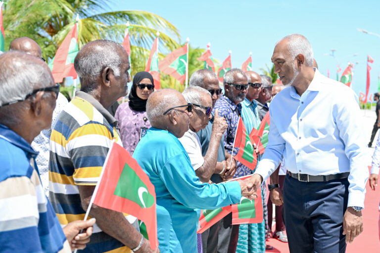ރަކީދޫގެ 80 އިންސައްތަ މީހުންގެ ތާއީދު ލިބޭނަމަ، އެހެން ރަށަކަށް ބަދަލު ކޮށްދޭނަން: ރައީސް