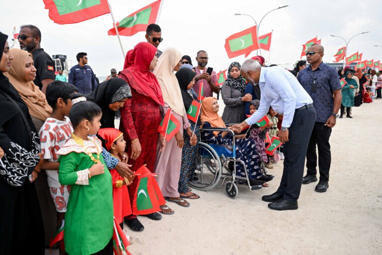 ނައިފަރުގައި 300 ހައުސިންގް ޔުނިޓް ތަރައްގީ ކުރުމަށް އެޗްޑީސީއާއެކު ސޮއިކޮށްފި