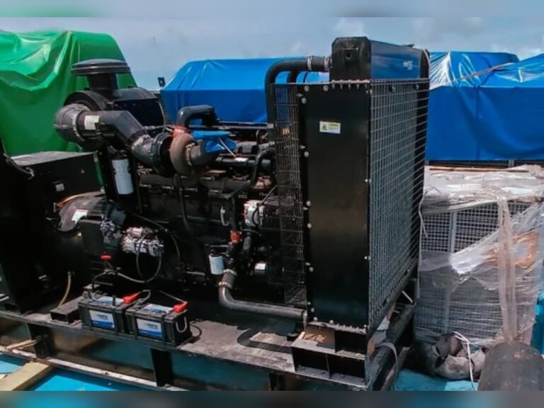 އައްޑޫ ސިޓީގެ ކަރަންޓުގެ މައްސަލަ ހައްލުކުރުމަށް ފެނަކައިން އިތުރު 2 ޖެނެރޭޓަރު ގެންގޮސްފި