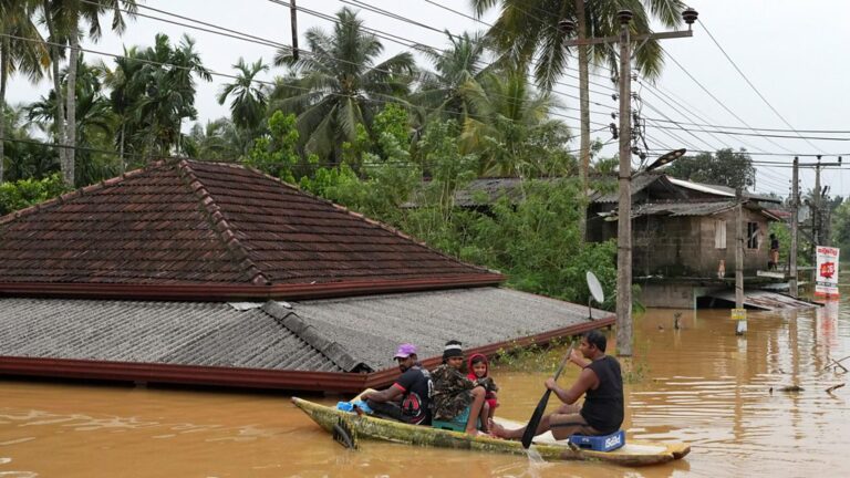 ލަންކާ ތޫފާނުގައި ގެއްލުން ލިބުނު ގެދޮރު މަރާމާތު ކުރަން 10،000 ރުޕީސް ދެނީ