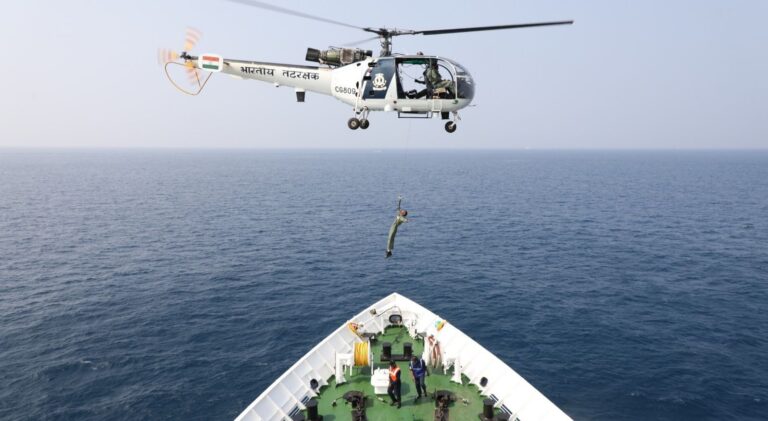 އެކްސަސައިޒު ދޯސްތީގެ ދަށުން ކަނޑުމަތީގެ އަސްކަރީ ހަރަކާތްތަކެއް ކުރިއަށް ގެންގޮސްފި