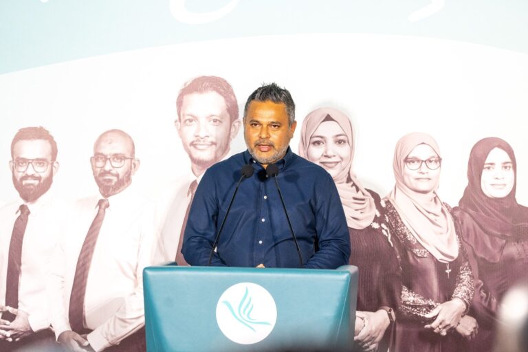 އިދިކޮޅަށް ކުރެވުނު ކަމަކީ ލާމަރުކަޒީ ނިޒާމު ”ވިހާފައި“ މަގުމަތިކޮށްލުން: މިނިސްޓަރު ޝިޔާމް