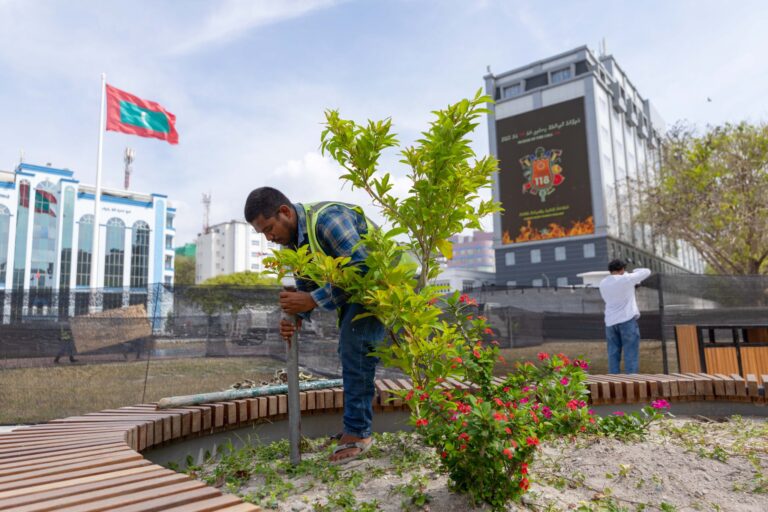 މަރާމާތަށް ބަންދުކޮށްފައި އޮތް ޖުމްހޫރީ މައިދާން ހުޅުވާލައިފި