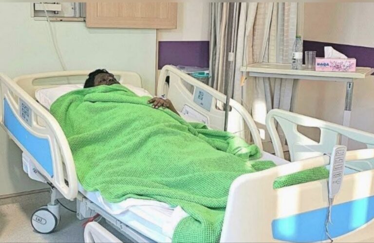 ދަރުސް ދޭން ވަޑައިގެންނެވި ޝެއިޚް ނައިފަރީގެ ހާލު ގޯސްވެ ހޮސްޕިޓަލުގައި ފަރުވާދެނީ