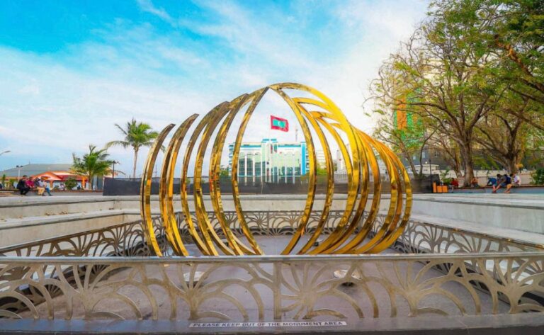 ސަލްޓަން ޕާކް، ޖުމްހޫރީ މައިދާން އަދި ސުނާމީ ބިނާ މައިޒާން އީދަށް ނިންމަނީ