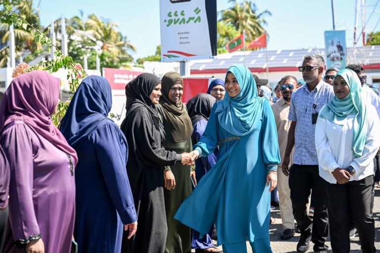 މެޑަމް ސާޖިދާ ތިނަދޫއަށް ވަޑައިގަތުމުން ހޫނު މަރުހަބާއެއް ކިޔައިފި