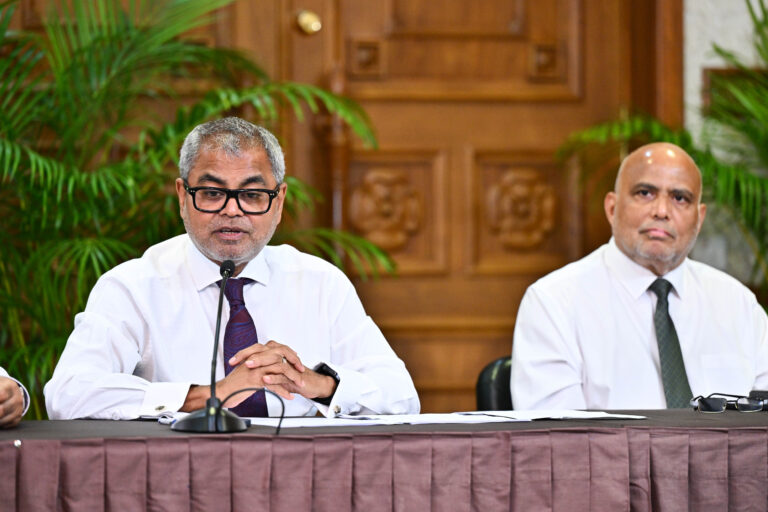 ފަތުރުވެރިން އިތުރުކުރަން ސްޕިއާ ފިޝިންއަށް ހުއްދަ ދޭން ނިންމައިފި