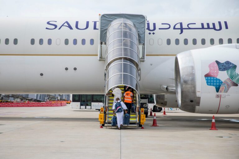 މެދުއިރުމަތީގެ ހަނގުރާމައާއި ގުޅިގެން ރާއްޖެއިން އުމްރާއަށްދާ ފަރާތްތަކުން ގުޅުމަށް ހޮޓްލައިނެއް ގާއިމްކޮށްފި