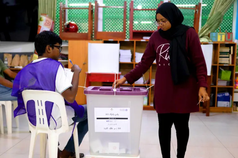 ވޯޓުލާން ރަޖިސްޓަރީވެފައިވާ ފޮށީގެ މައުލޫމާތު އާންމުކޮށްފި