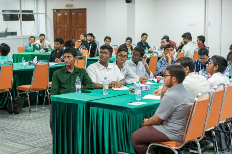 މާލެ ސަރަހައްދުގެ ހުރިހާ މިސްކިތެއްގައި މިއަދު ހުކުރު ނަމާދު ކުރާނީ ޒުވާން ހަތީބުން