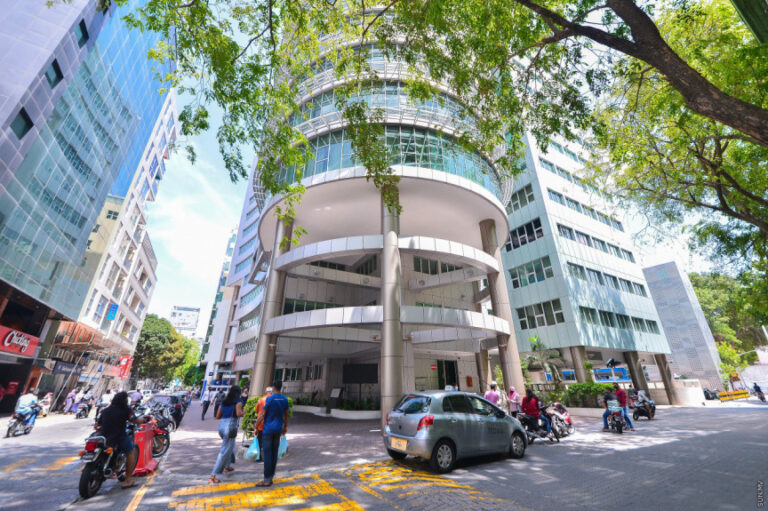 ރޯދަމަހުގެ ފަހު 10އަކަށް، މިއަދުން ފެށިގެން ސަރުކާރު ބަންދުކޮށްފި