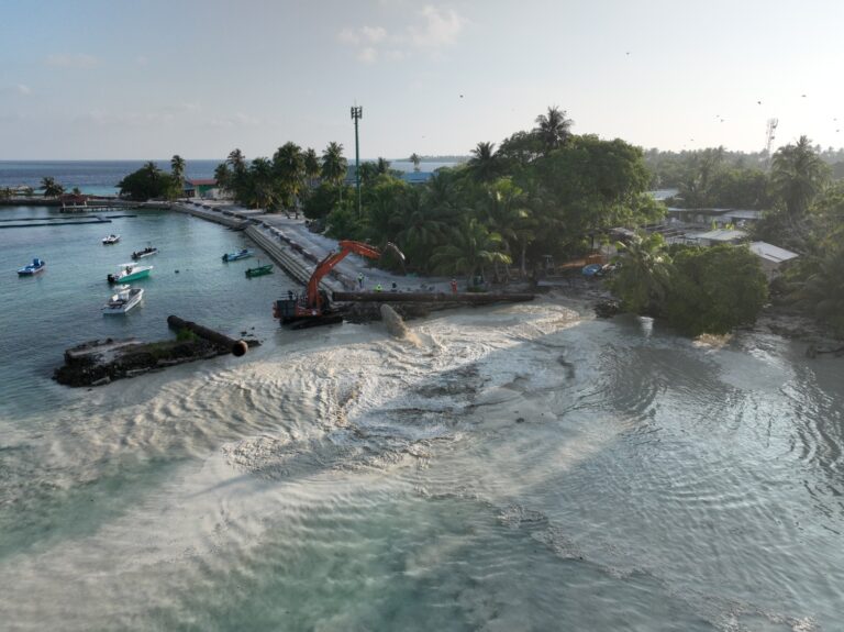 ވޭމަންޑޫ ބިން ހިއްކުމުގެ އަމަލީ މަސައްކަތް ފަށައިފި