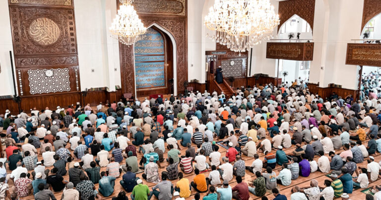 ރަމަޟާންމަހަށް ފަހުވެސް ހެޔޮ އަމަލު ކުރުންމަތީ ދެމި ތިބެން ޖެހޭ: ހުތުބާ