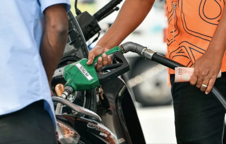 ދުނިޔޭގެ ބާޒާރަށް އަންނަ ލޮޅުމާއެކު އެސްޓީއޯއިން ވިއްކާ ޕެޓްރޯލާއި ޑީސަލްގެ އަގު ބޮޑުވެއްޖެ