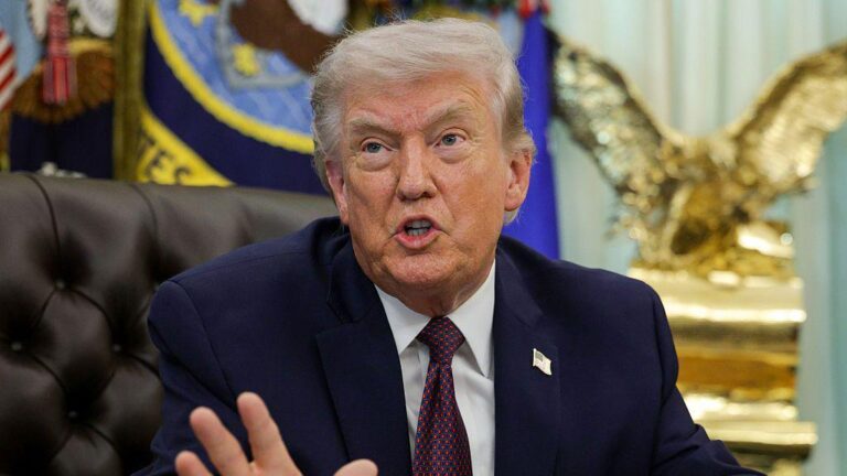 ހޮރްމޫޒް ކަނޑުއޮޅި ހުޅުވާ، އެހެން ނޫނީ އީރާން ނަރަކައަކަށް ހަދާނަން: ޓްރަމްޕް