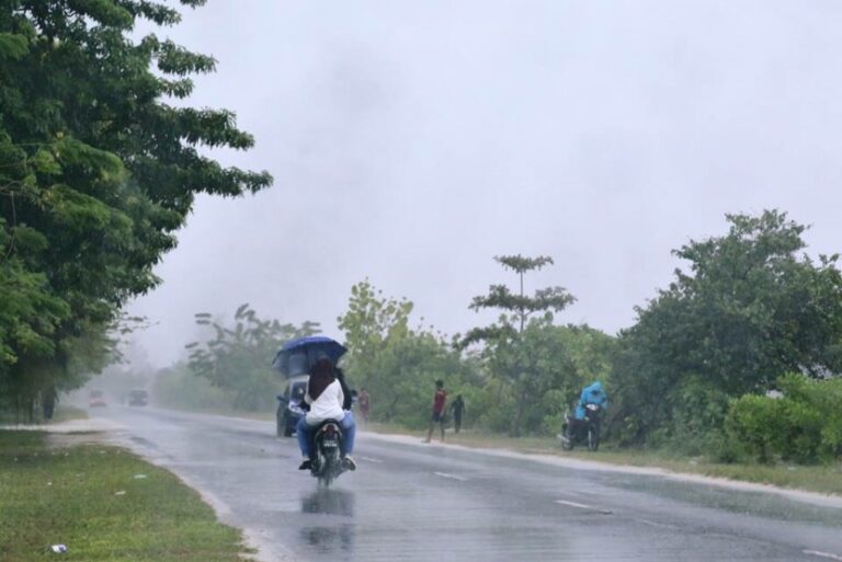 ބޯކޮށް ވާރޭވެހޭނެ ކަމަށް ލަފާކޮށް ގ.އ އަތޮޅުން ފެށިގެން އައްޑޫއަށް ހުދު ސަމާލު