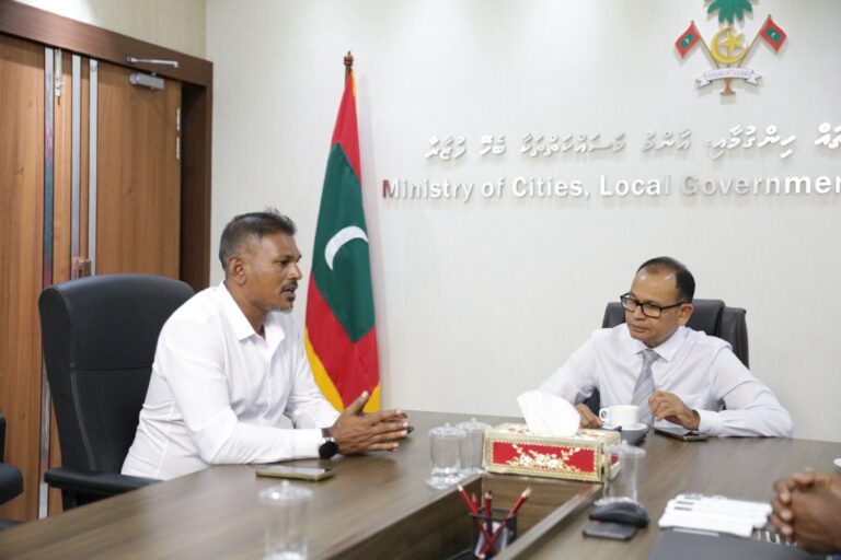 ރައީސް މުއިއްޒަށާއި ސަރުކާރަށް އެއްބާރުލުން ދޭނަން: ސައުދު