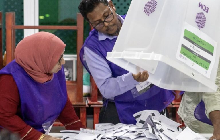 މީދޫ ކައުންސިލް ރައީސްގެ ގޮނޑި އެމްޑީއޭއަށް