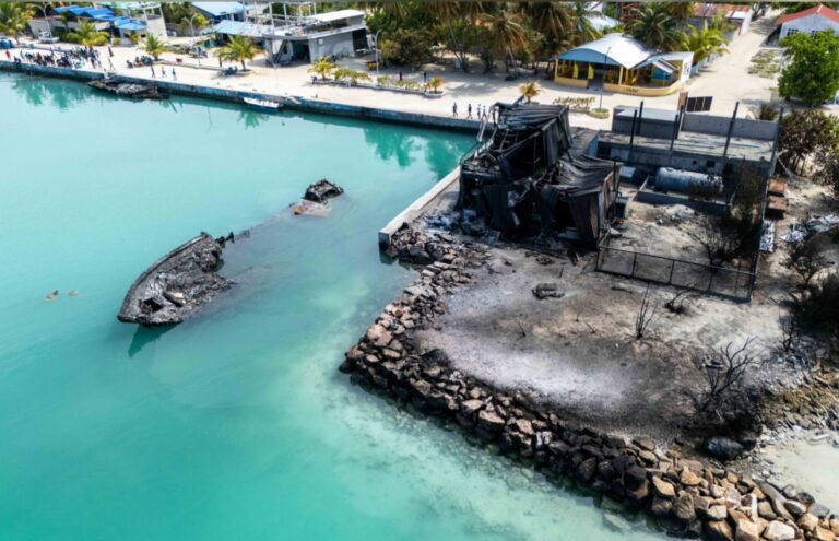 ފީއަލީ އަލިފާނުގެ ހާދިސާ: ލިބިފައިވާ ގެއްލުން ބަލަން މިނިސްޓްރީގެ ޓީމެއް އެ ރަށަށް ހިނގައްޖެ