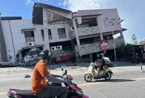 ފިލިޕީންސަށް ބާރުގަދަ ބިންހެލުމެއް، މިހާތަނަށް 32 މަރު