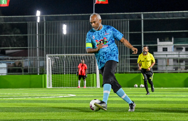 ރައީސް މުއިއްޒު ސަޕޯޓުކުރައްވަނީ އާޖެންޓީނާއަށް، ދެވަނަ ޓީމަކަށް އިންގްލެންޑް