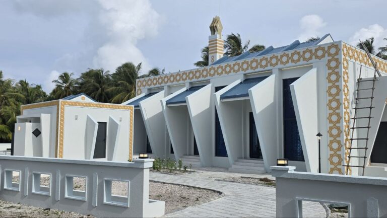 މިސްކިތްތަކާއި އިސްލާމީ މަރުކަޒުތައް ބިނާކުރުން ހިމެނޭހެން އިސްލާމިކް މިނިސްޓްރީގެ 79 މަޝްރޫއެއް