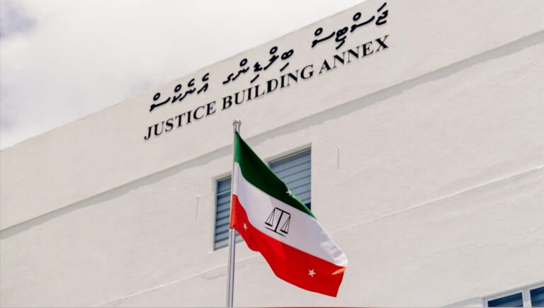 އަލަށް ވިހެއި ތުއްތުކުއްްޖަކު މަރާލި މައްސަލައިގައި މާމައަށް 3 އަހަރު، ބައްޕައަށް 5 އަހަރުގެ ޖަލު ހުކުމެއް!