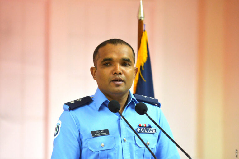 ފުލުހުންގެ ތަރުޖަމާންކަމުން ޝިފާން ވަކިކޮށްފި