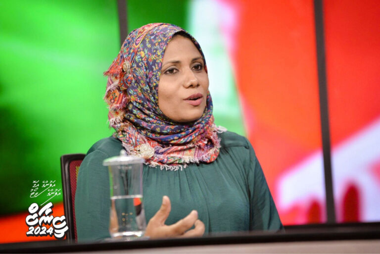 ޒީނާޒްއަށް ސްޓޭޓް މިނިސްޓަރުކަން ދެއްވައިފި