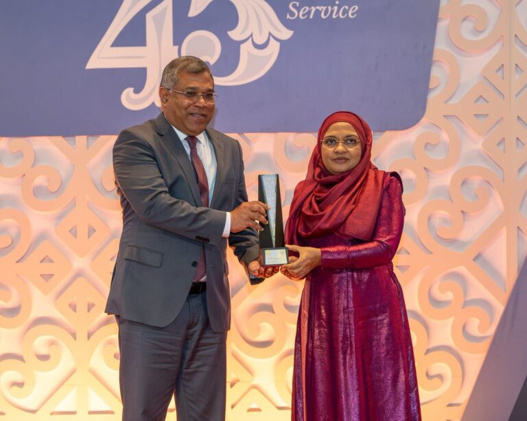 ފައިނޭންޝަލް ސެކްޓާ އެވޯޑްސްގައި ބީއެމްއެލްއަށް ދެ އެވޯޑެއް