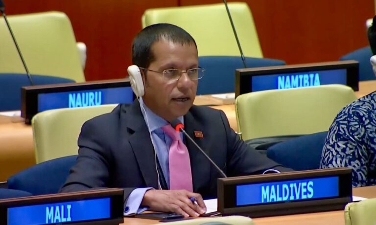 ފަލަސްތީނަށް އަހަރަކު ބައި ލައްކަ ޑޮލަރު ދޭން ރާއްޖޭން ވައުދުވެއްޖެ