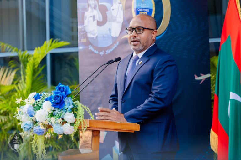 ކުރިއަށް އޮތްތަނުގައި ކަސްޓަމްސްގެ މަސައްކަތްތައް ބައްޓަންކުރާނީ ޑިޖިޓަލްކޮށް: ހޯމް މިނިސްޓަރ