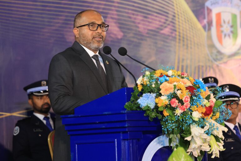 ފުލުހުންގެ އެންމެ ބޮޑު މިޝަނަކީ މަސްތުވާތަކެތިން ރާއްޖެ ސަލާމަތްކުރުން: މިނިސްޓަރު