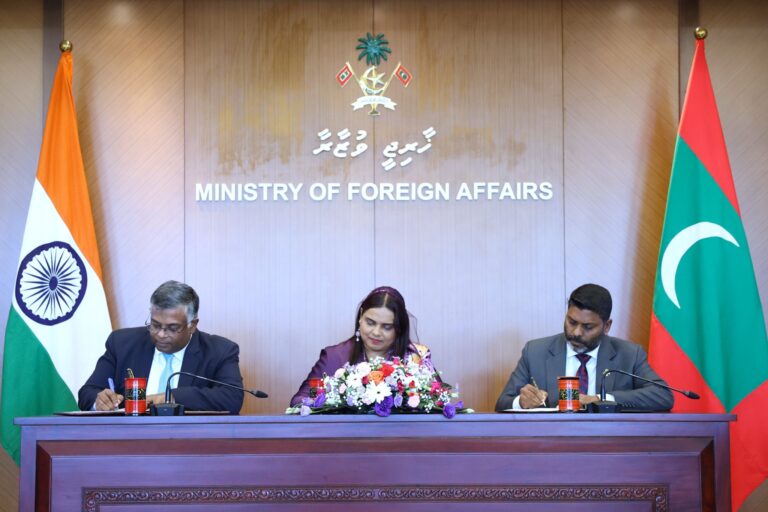 42 ރަށެއްގެ ފިޓްނަސް ސެންޓަރުތަކަށް ބޭނުންވާ ސާމާނު ހޯދުމަށް އިންޑިއާއާއެކު ސޮއިކޮށްފި