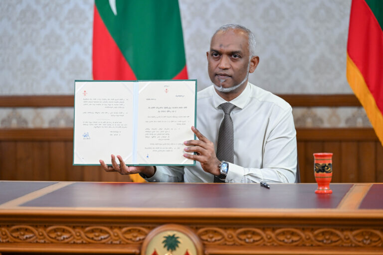 މަސްވެރިކަމުގެ ޤާނޫނަށް 2 ވަނަ އިސްލާހު ގެނައުމުގެ ބިލު ރައީސް ތަސްދީގު ކުރައްވައިފި