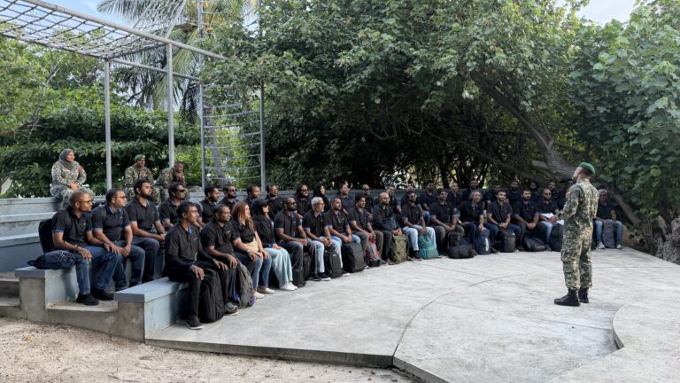 ގިރިފުށީގައި ކުރިއަށްގެންދިޔަ ”ލީޑަރޝިޕް އެންހާންސްމަންޓް ޕްރޮގްރާމް“ އެމްޑަބްލިއުއެސްސީގެ އިސްވެރިން ފުރިހަމަކޮއްފި